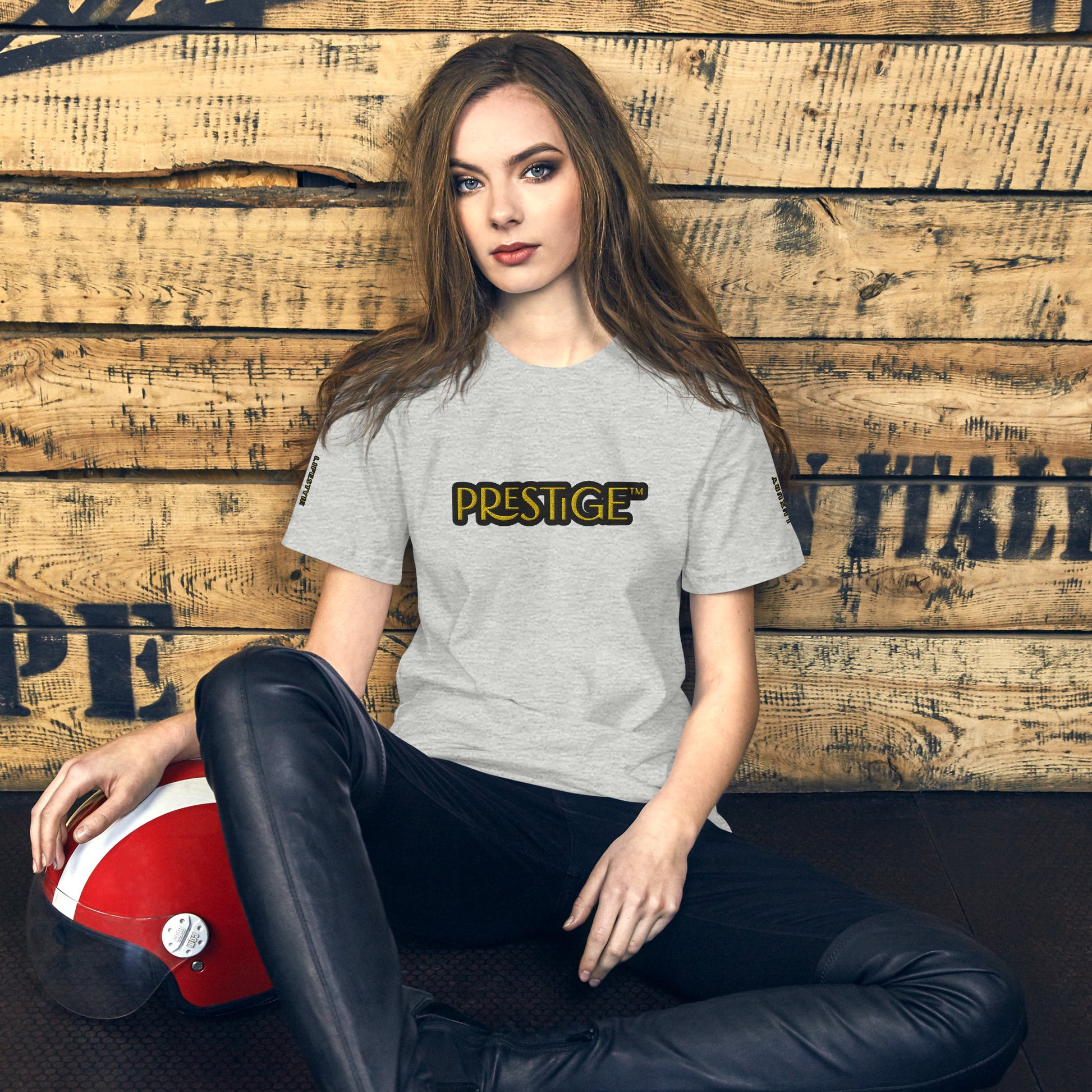 T-shirt Logo Texte Brodé Prestige™ Unisexe - Prestige SXM